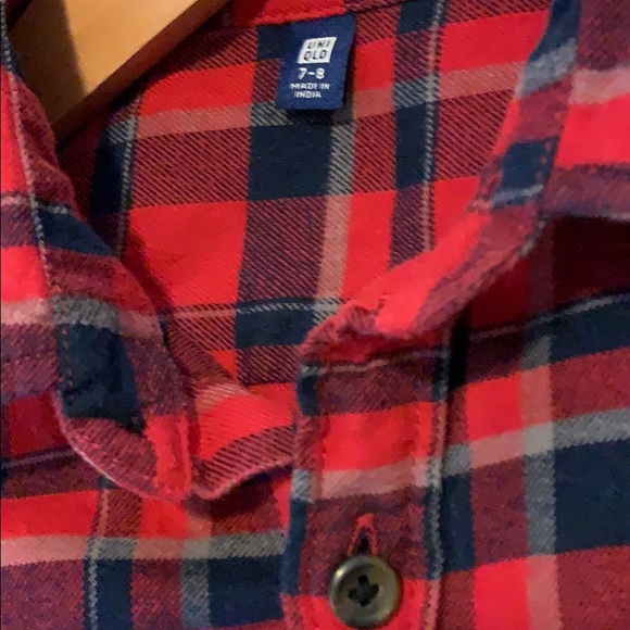 Uniqlo Boy’s flannel shirt - Picture 2 of 3